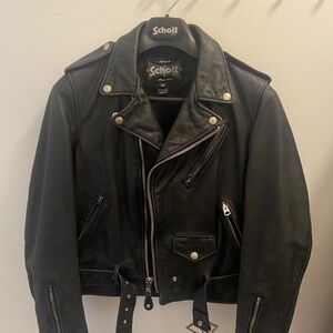 Schott NYC Women’s Vintage Leather Motorcycle/Biker Jacket in Medium